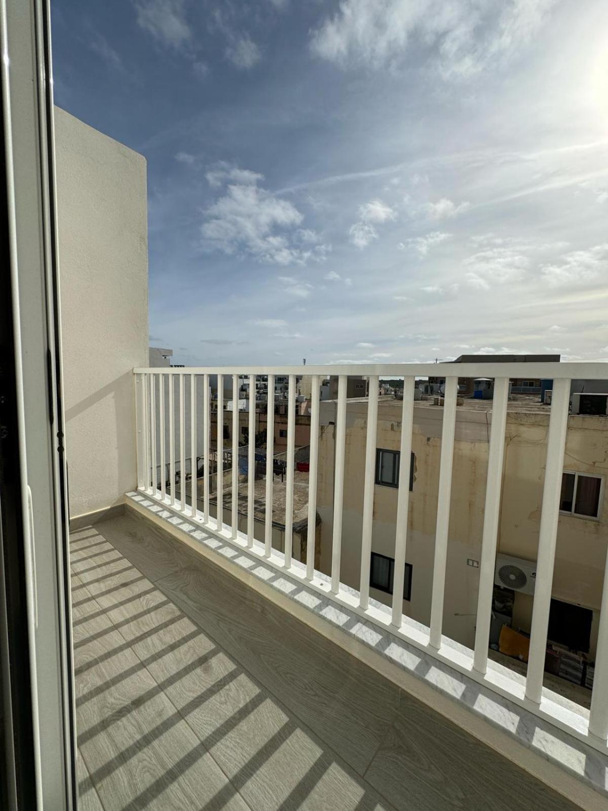 Luxury & Modern Two Bedroom Marsaskala Apartment Экстерьер фото